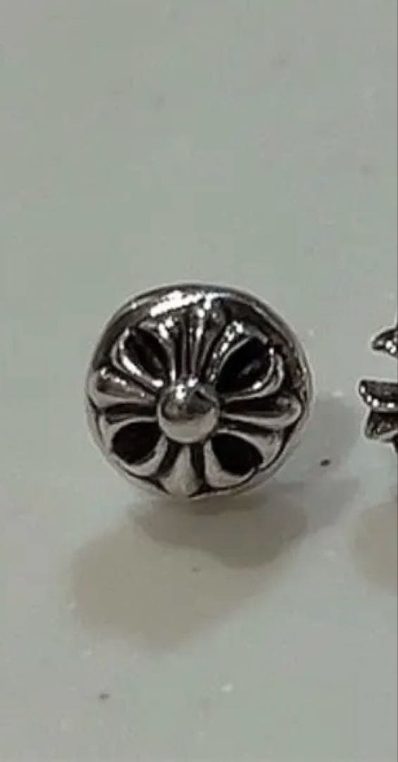 ［あんしん鑑定］ クロムハーツ ピアス クロスボールピアス