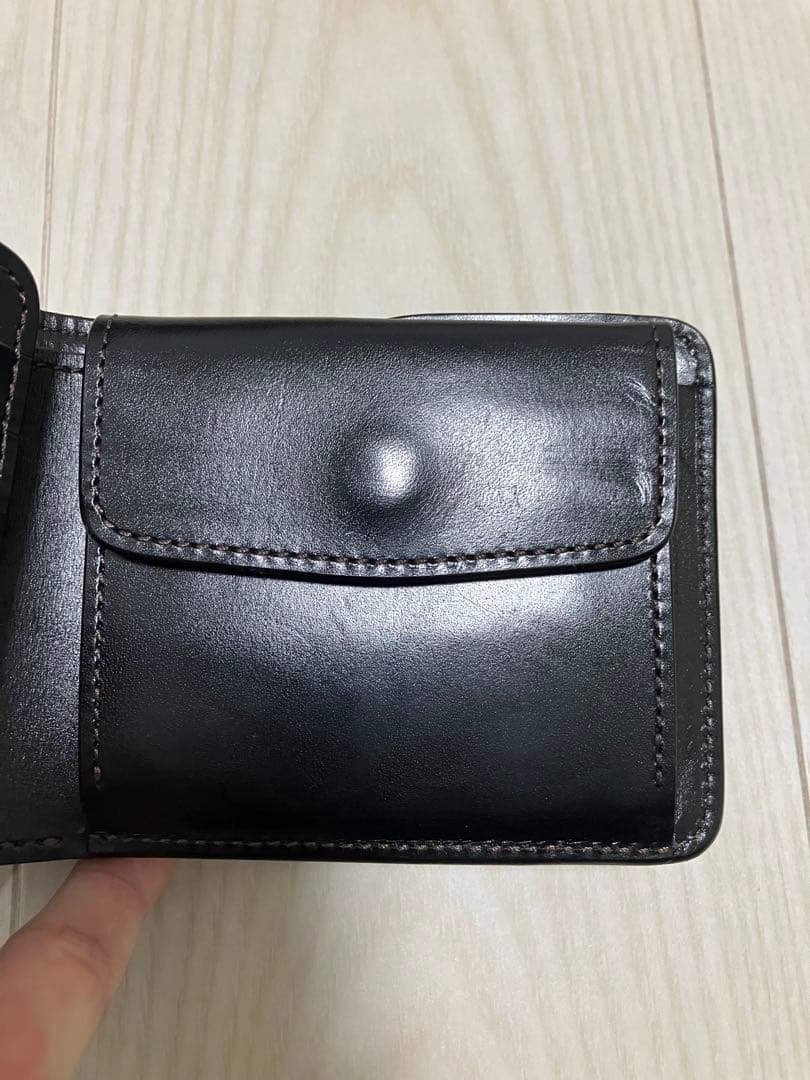 WILD SWANS 二つ折り財布 黒