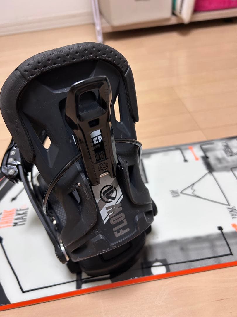 [シーズン到来！]スノーボード FLOWバインディングなど丸ごとセット
