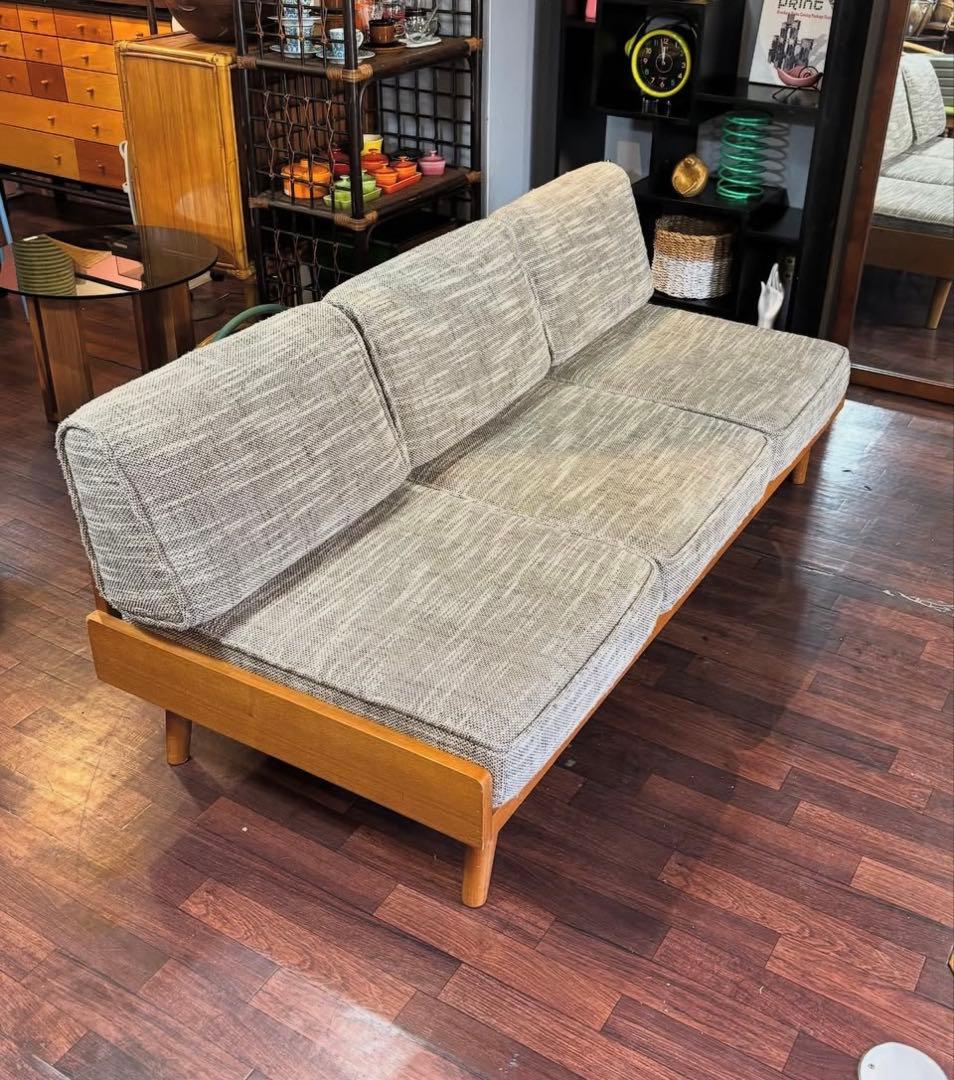 unico３人掛けソファ