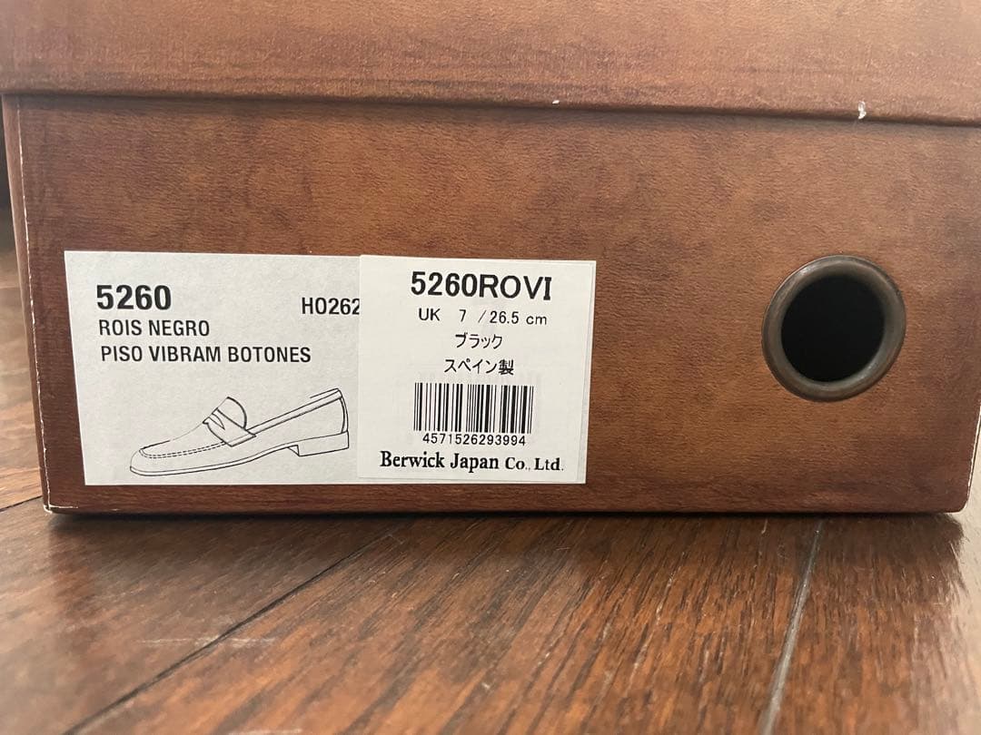 Berwick / 5260ROVI/ブラック/UK7/ローファー