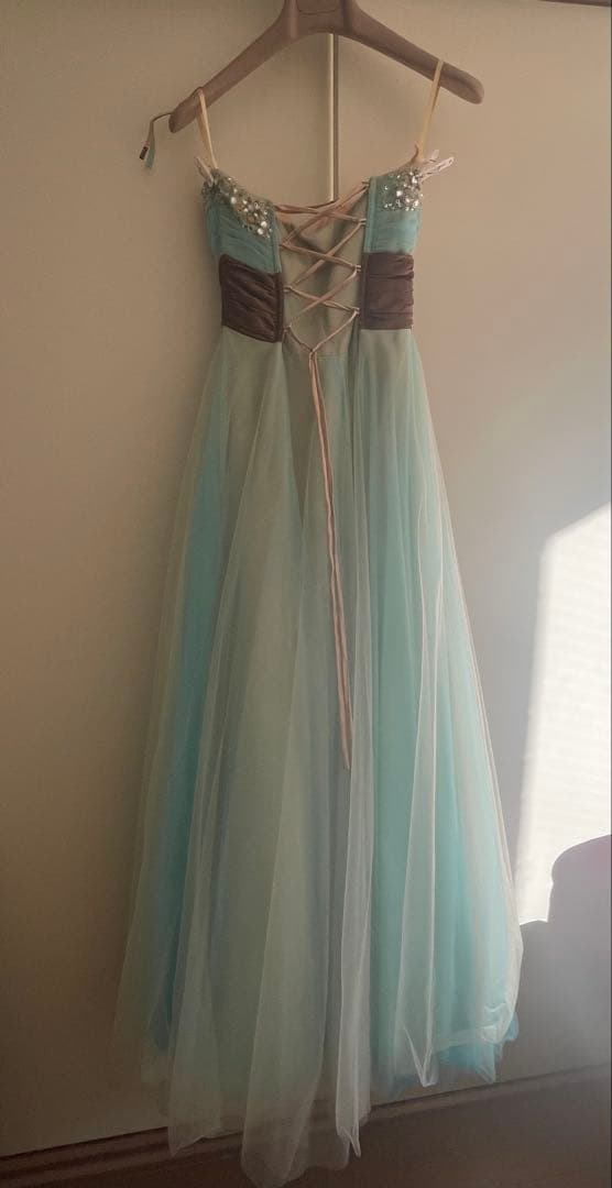 オーロラミントグリーン ビジューコンサート演奏会ウェディングドレス7層構造