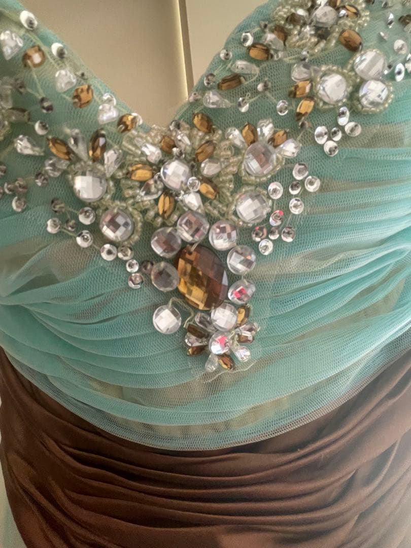 オーロラミントグリーン ビジューコンサート演奏会ウェディングドレス7層構造