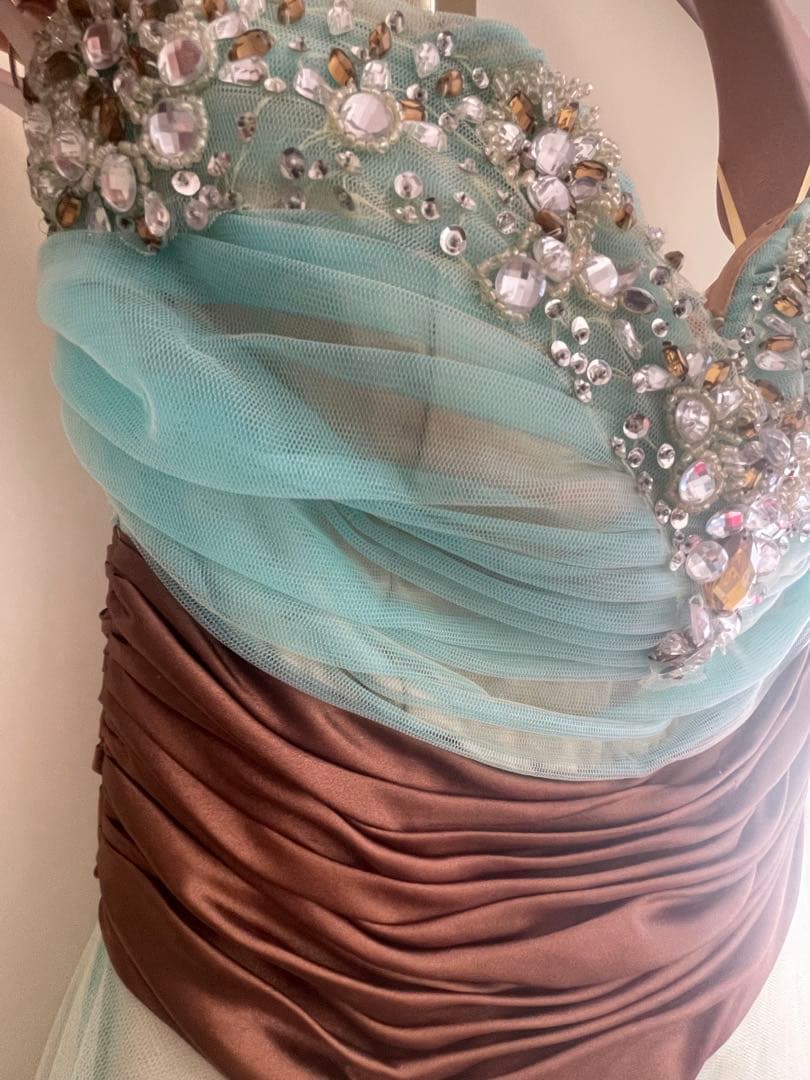 オーロラミントグリーン ビジューコンサート演奏会ウェディングドレス7層構造