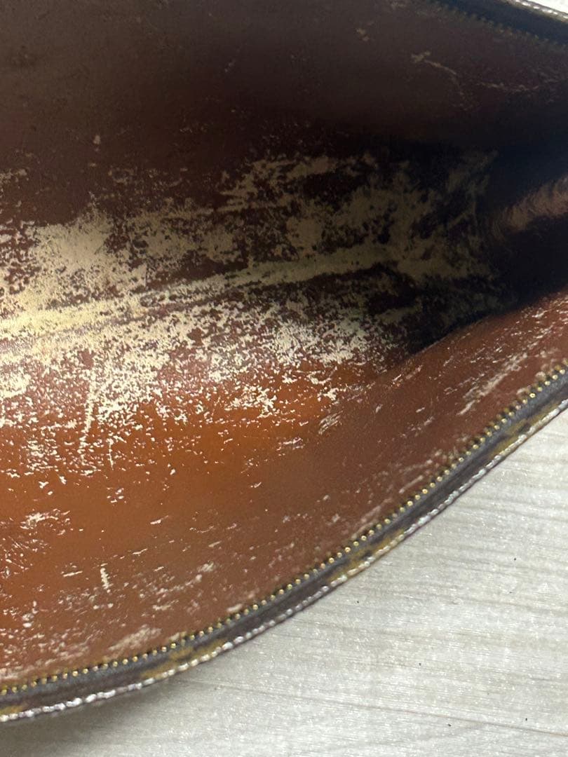 Louis Vuitton　クラッチバック