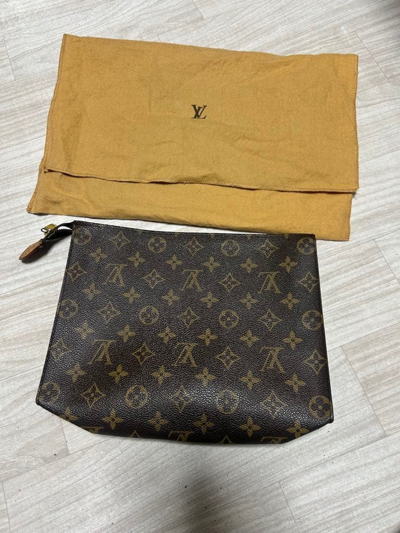 Louis Vuitton　クラッチバック