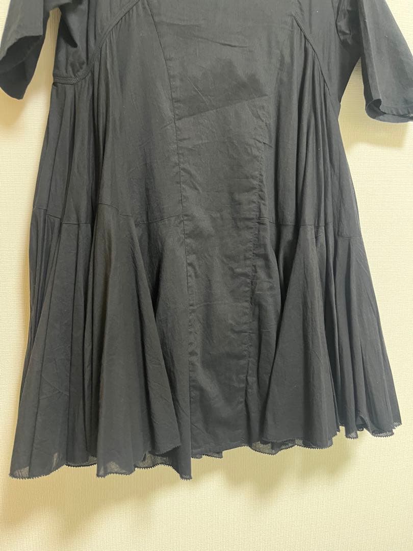 AAYUSHI/アユーシ　ボリュームフレアハーフスリーブワンピース