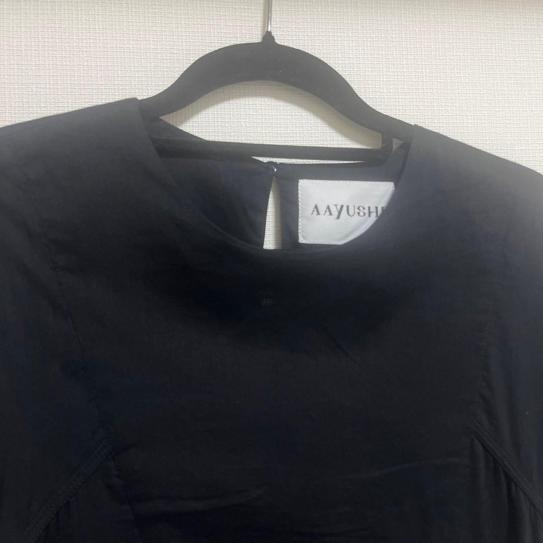 AAYUSHI/アユーシ　ボリュームフレアハーフスリーブワンピース