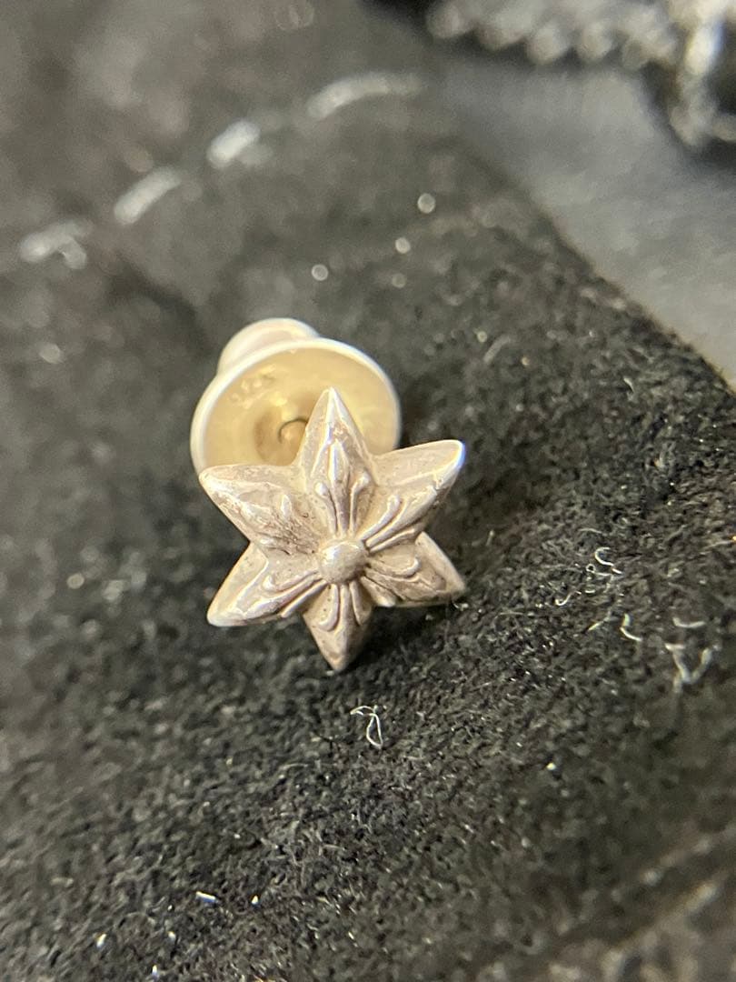 V*W様 CHROME HEARTS スタースタッド