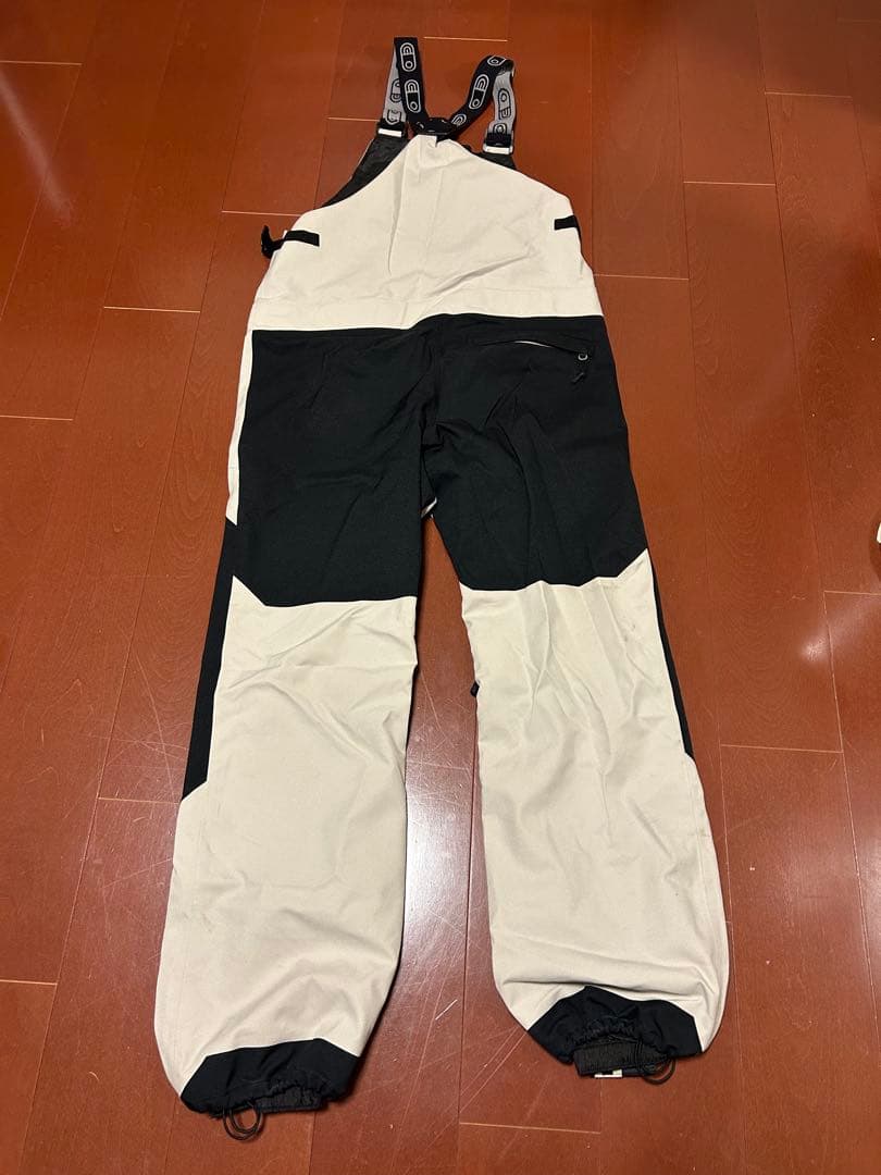 今週限定値下げ　AIRBLASTER(エアブラスター) ビブパンツ 23-24