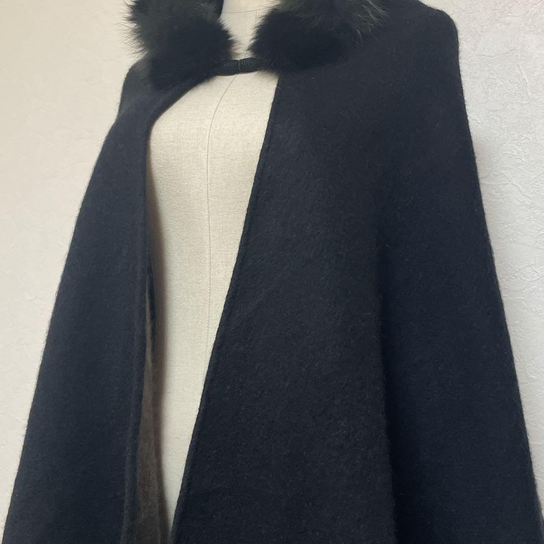 【美品】ルチアーノソプラーニ リアルファーメルトンケープコート ブラック 秋冬