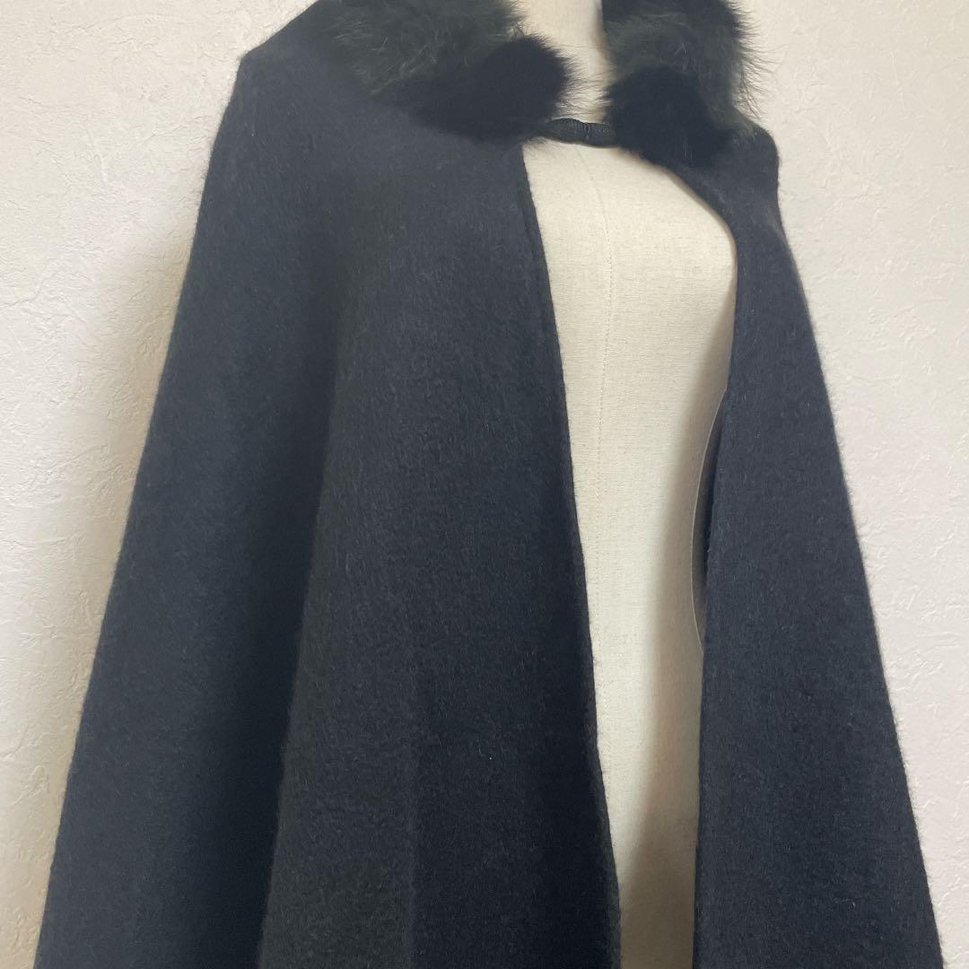 【美品】ルチアーノソプラーニ リアルファーメルトンケープコート ブラック 秋冬