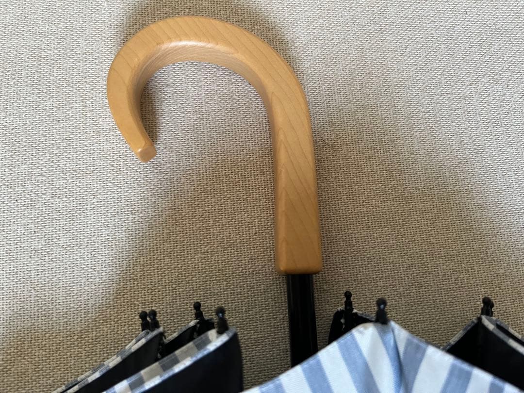 【美品 】 サンバリア100 日傘 2段折　ストライプブルー