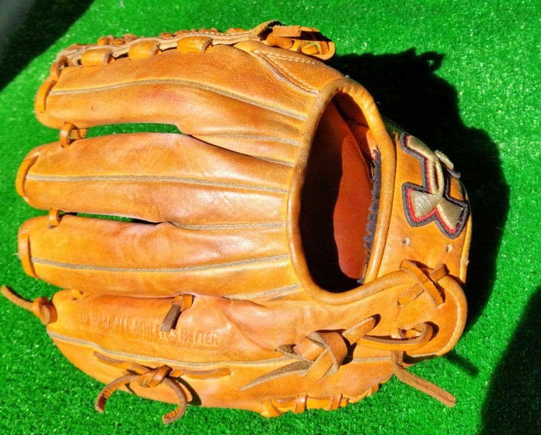 UNDER ARMOUR 軟式グローブ