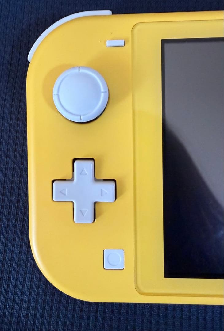 Nintendo Switch Lite イエロー 本体（電源ケーブルつき）