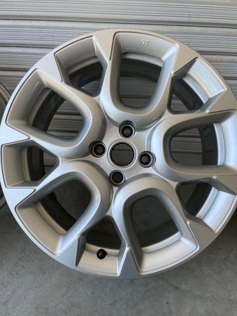 アバルト595 コンペティツオーネ 純正ホイール