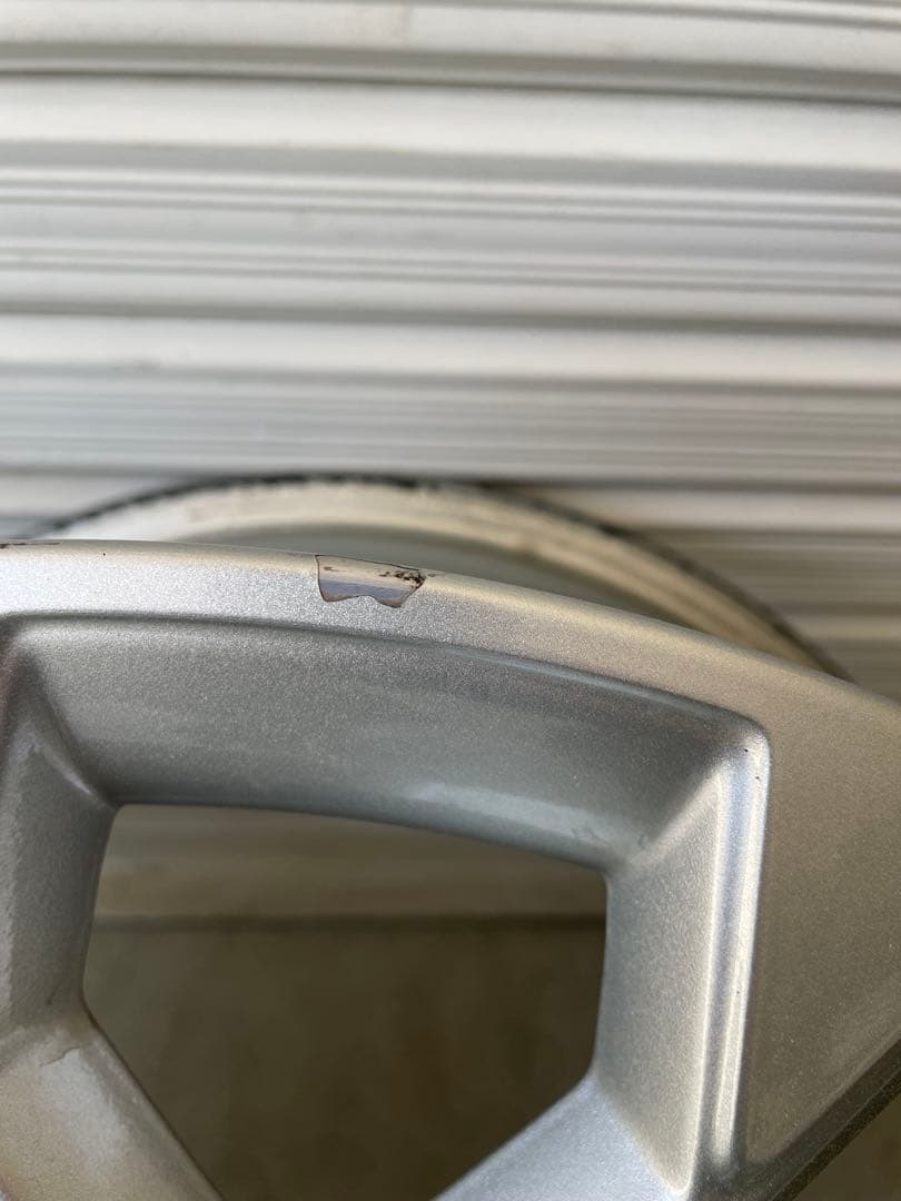 アバルト595 コンペティツオーネ 純正ホイール