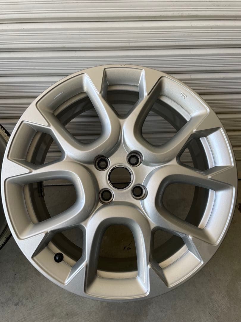 アバルト595 コンペティツオーネ 純正ホイール