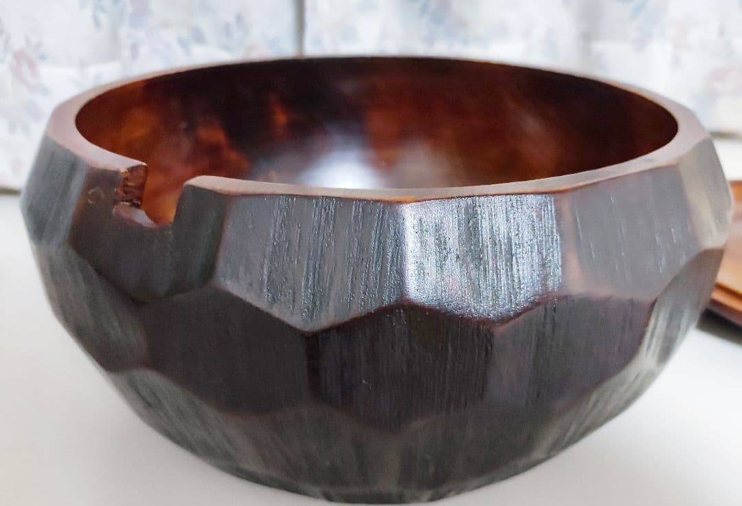 おひつ 天然木くり抜き 漆塗り 亀甲彫 和食器 お櫃 重箱 蓋付 24cm