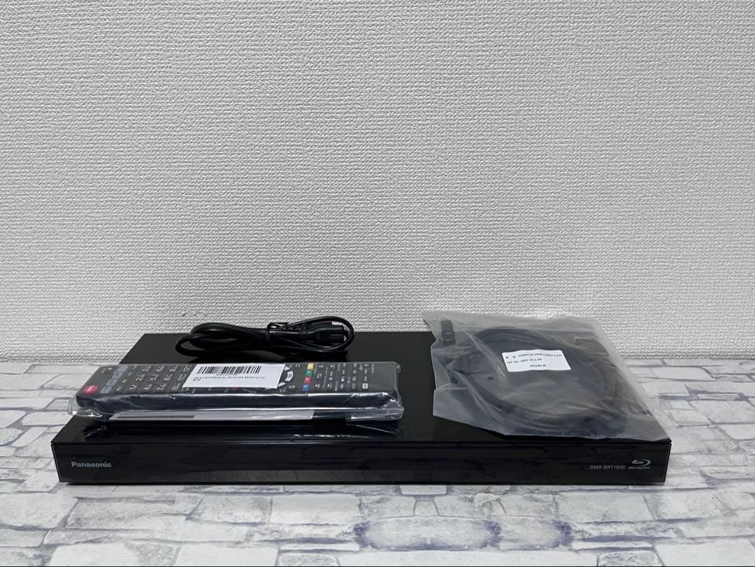 おうちクラウドディーガ　3番組録画　ブルーレイレコーダー　DMR-BRT1030