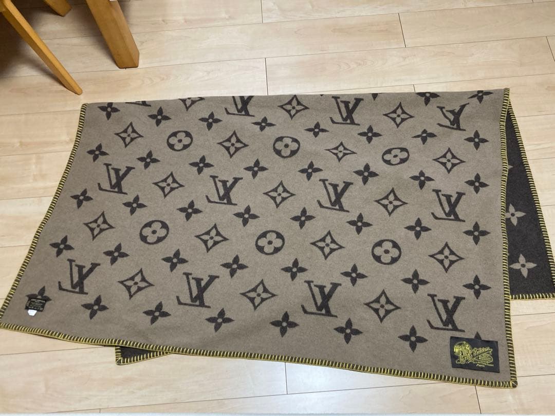 LOUIS VUITTON ルイヴィトン　ブランケット
