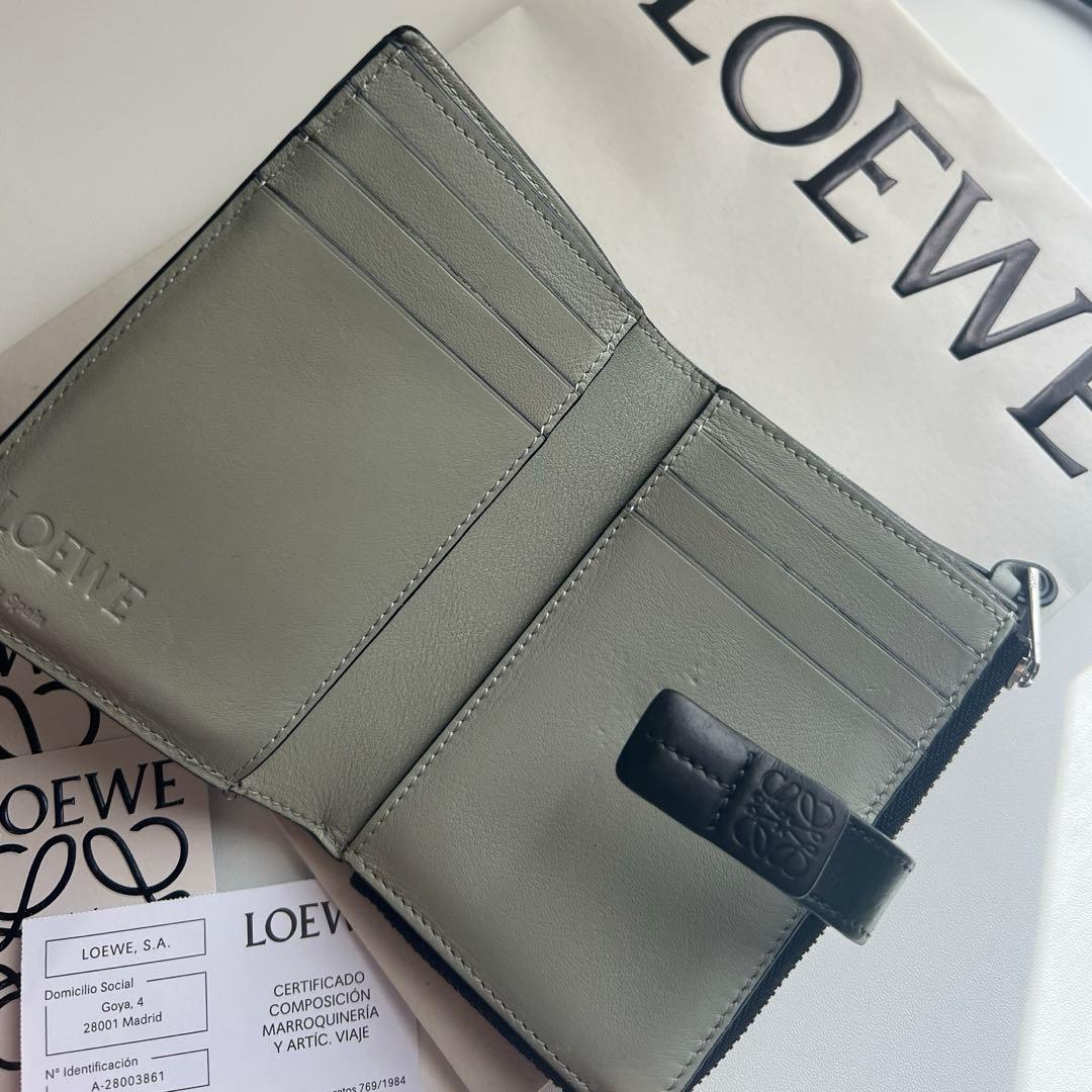 104 極上美品 LOEWE ロエベ 2つ折り財布