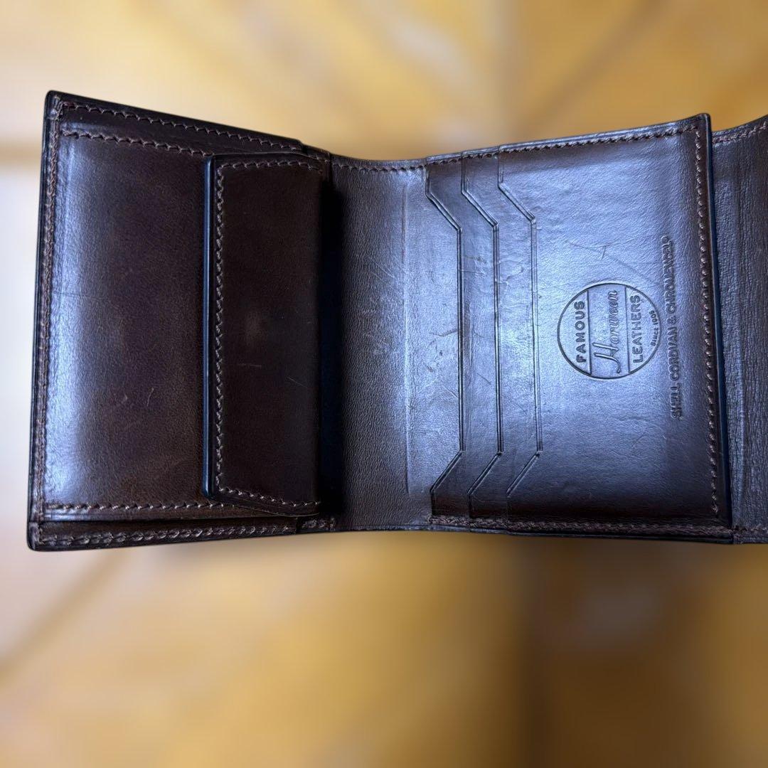 万双　ダブルホーウィン 被せ型財布