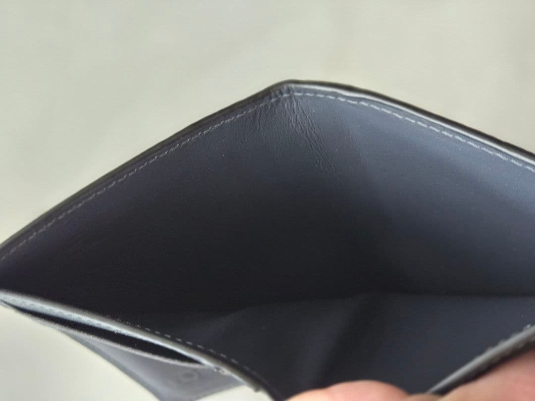 ロエベ アナグラム スリムコンパクトウォレット 二つ折り オニキスブルー