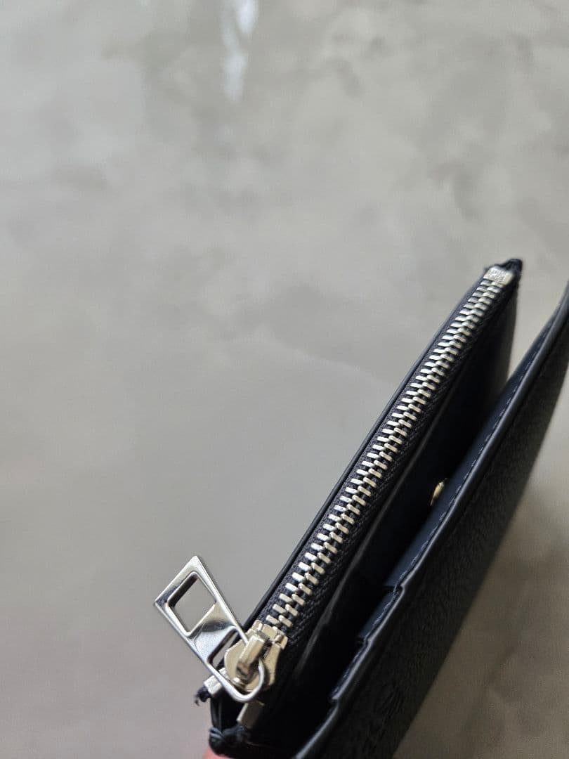 ロエベ アナグラム スリムコンパクトウォレット 二つ折り オニキスブルー