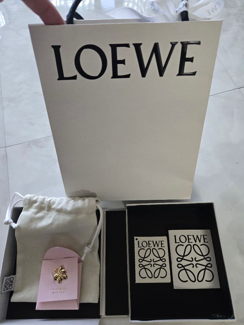 ロエベ アナグラム スリムコンパクトウォレット 二つ折り オニキスブルー