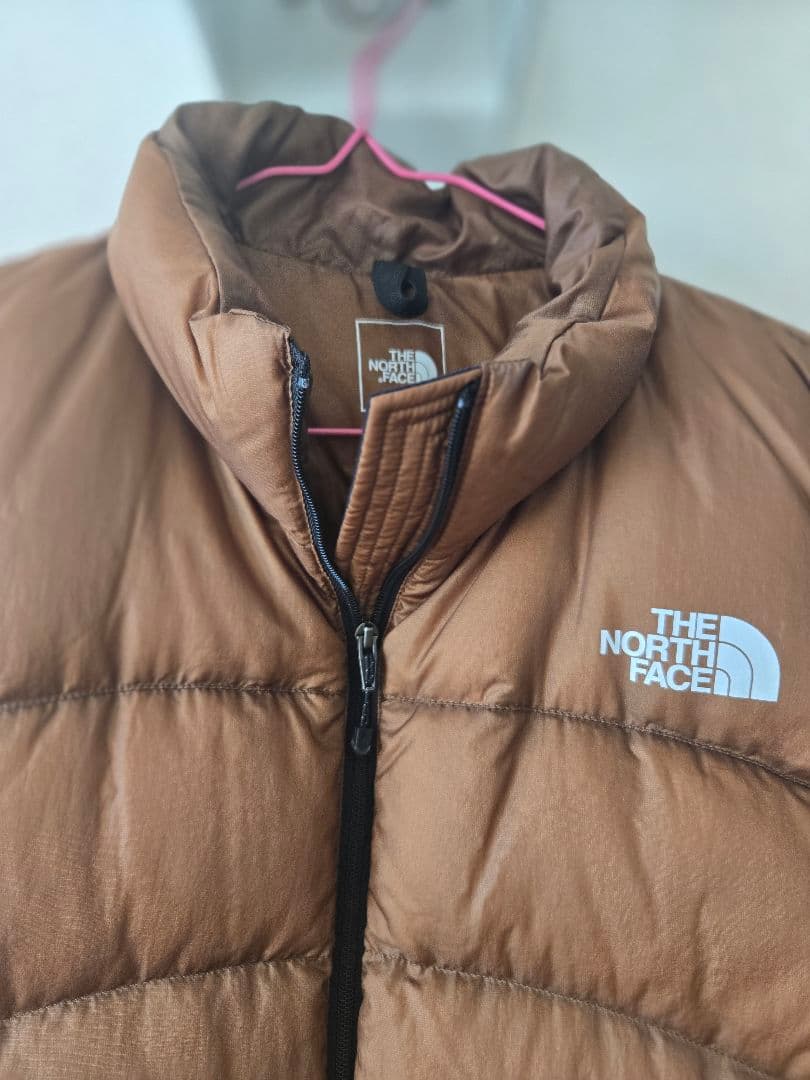 美品　大人気　ノースフェイス　アコンカグアダウンベスト　メンズS