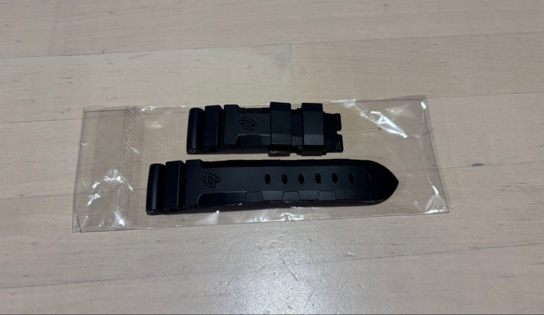 PANERAI パネライ ラバーベルト ラグ幅22mm ブラック