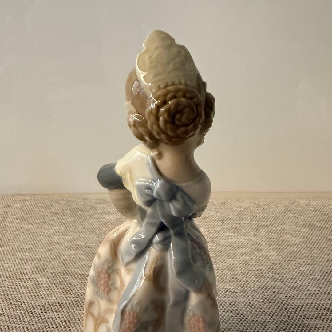 リヤドロ LLADRO バレンシアの少女 オレンジがいっぱい 箱無発送