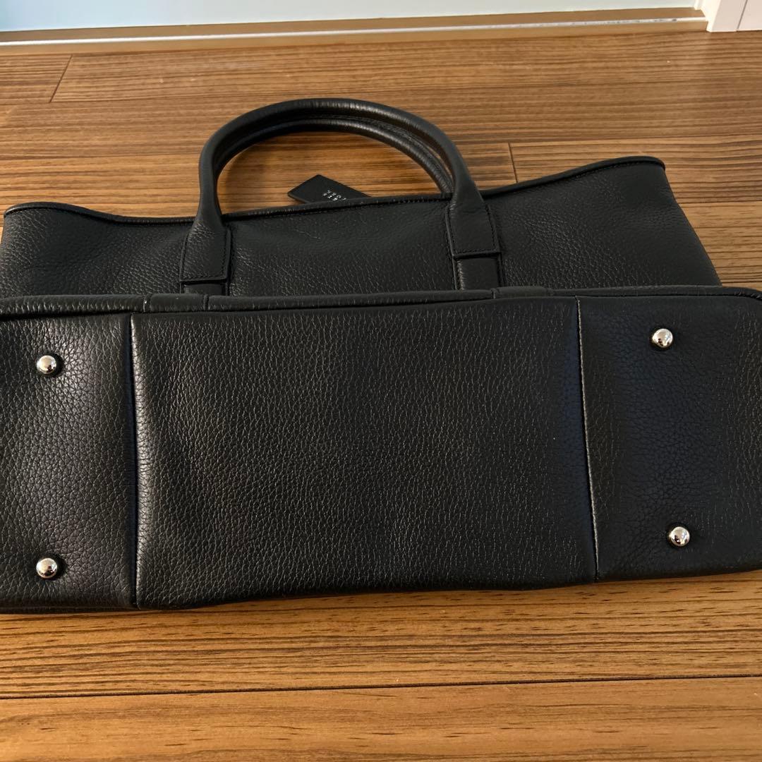 メルセデスベンツ バーニーズニューヨーク バッグ 黒