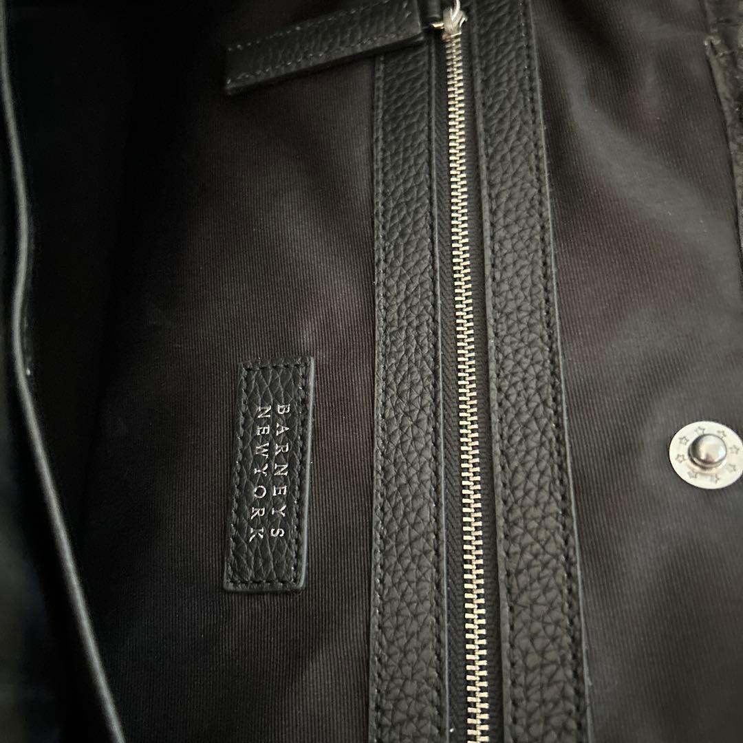 メルセデスベンツ バーニーズニューヨーク バッグ 黒