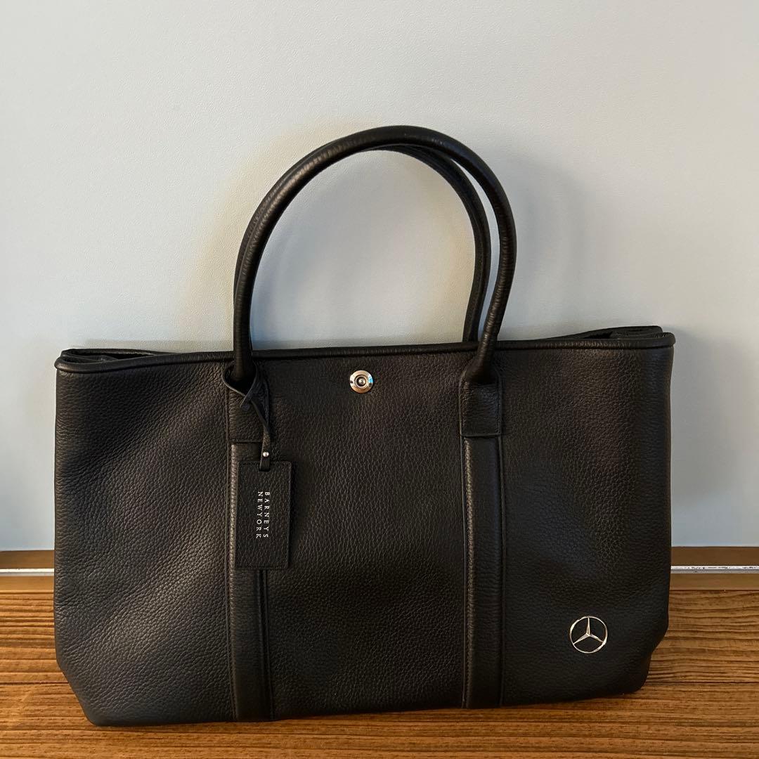 メルセデスベンツ バーニーズニューヨーク バッグ 黒