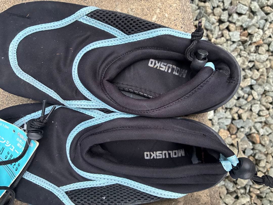 海遊び　川遊び　マリンシューズ　浮き輪　ライフジャケット