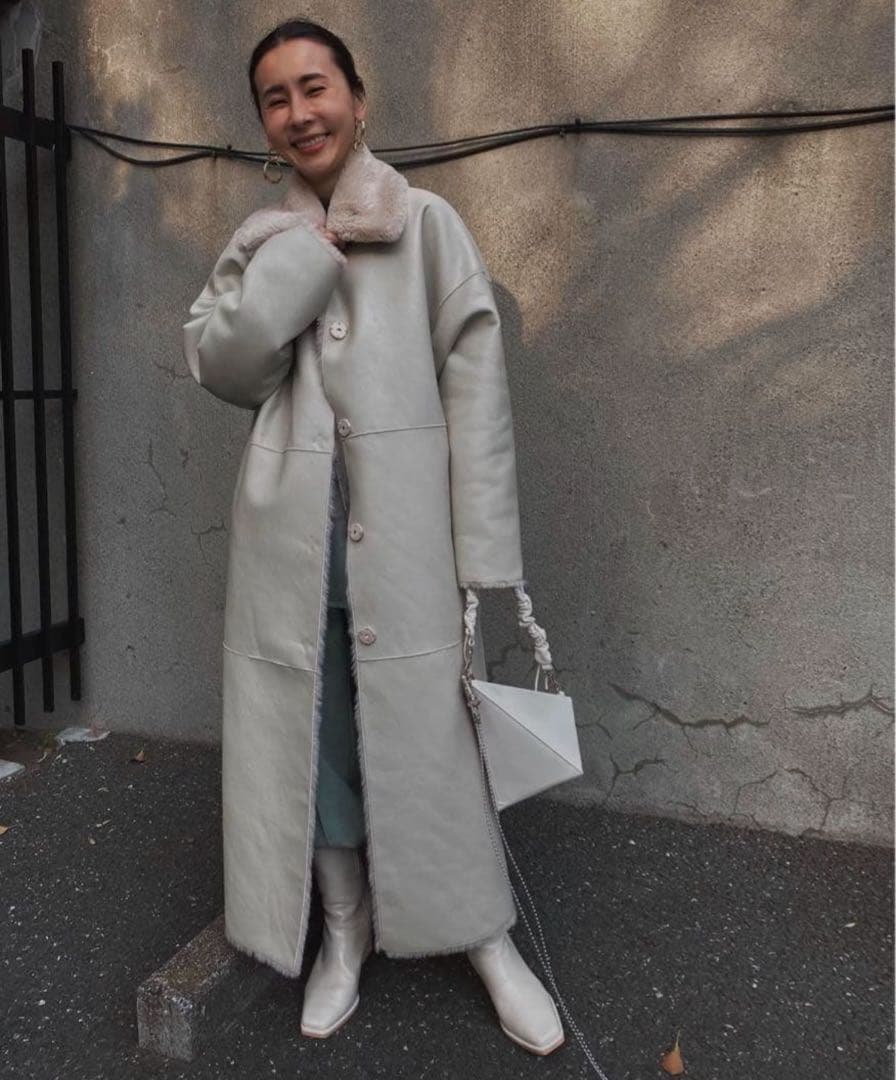 いちご様　AMERI MANY WAY FAKE BOA COAT