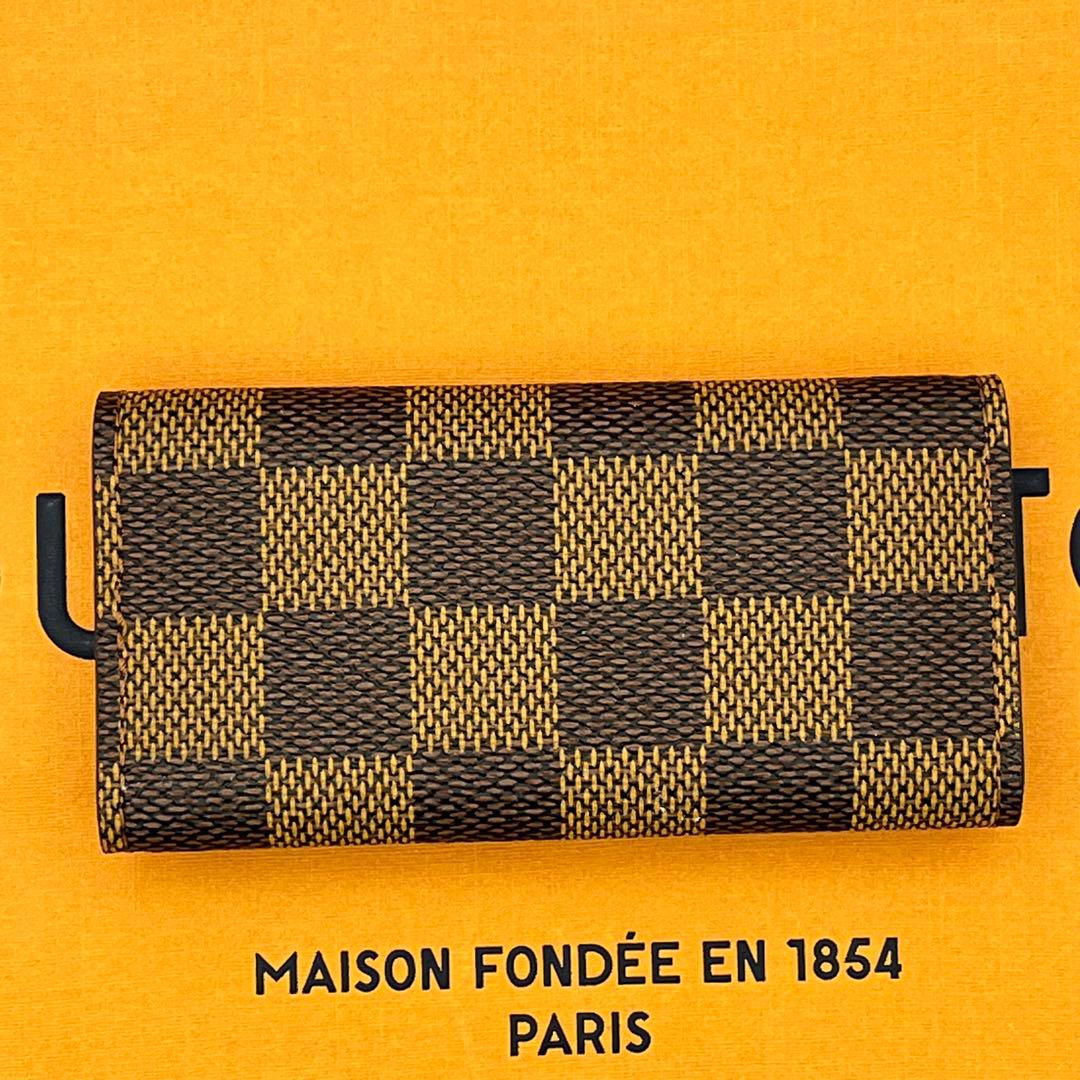 【美品】ルイヴィトン ダミエ ミュルティクレ4キーケース