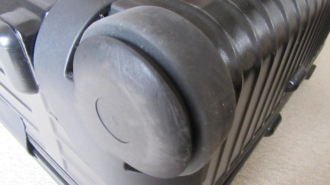 RIMOWA リモワ サルサ 2輪 63L キャリーケース 廃盤 黒