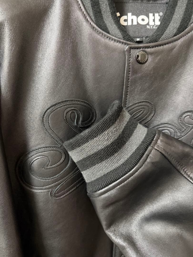 Schott ブラックレザー スタジャン