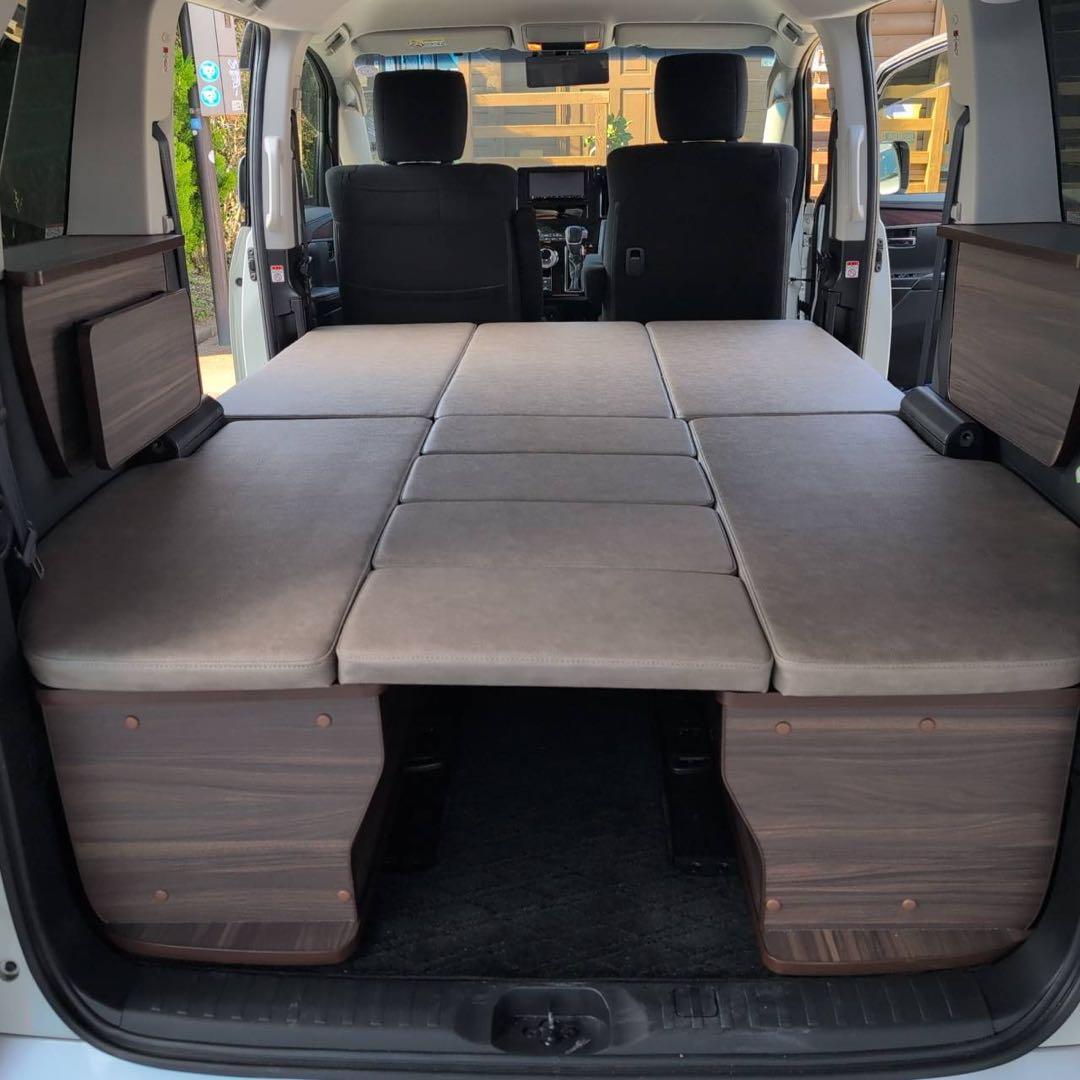 三菱デリカD5グランドモーター社Dキャンパーベッドキット他直接引き取り可