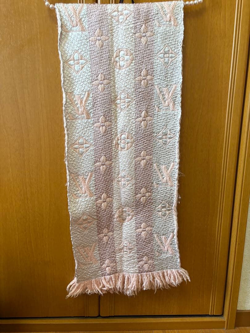 Louis Vuitton モノグラム マフラー ピンク　タグなし