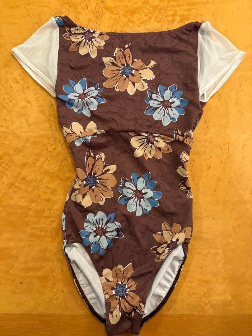 【✿misaki‪✿】スティナ　stina 花柄レオタード 半袖　Sサイズ