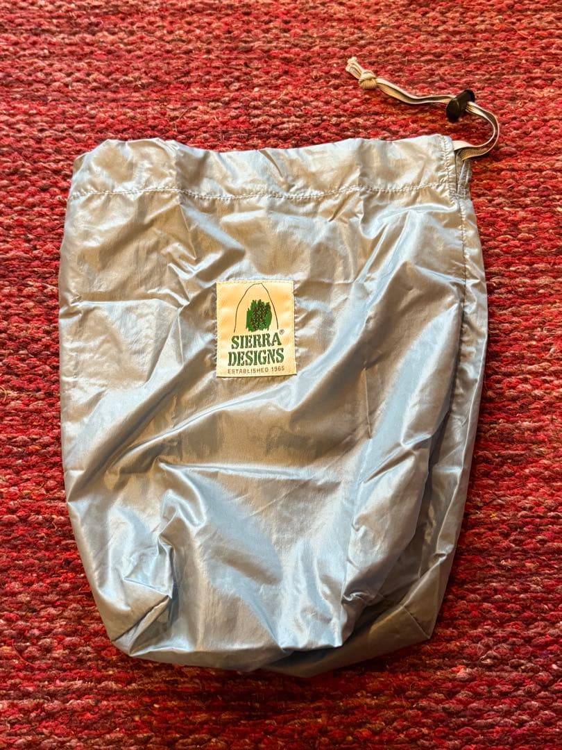 BEAMS PLUS 【別注】SIERRA DESIGNS DOWN VEST