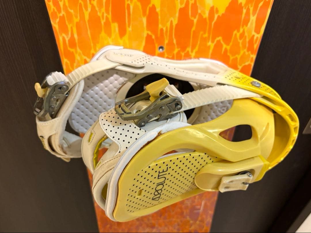 スノーボード板（BURTON）