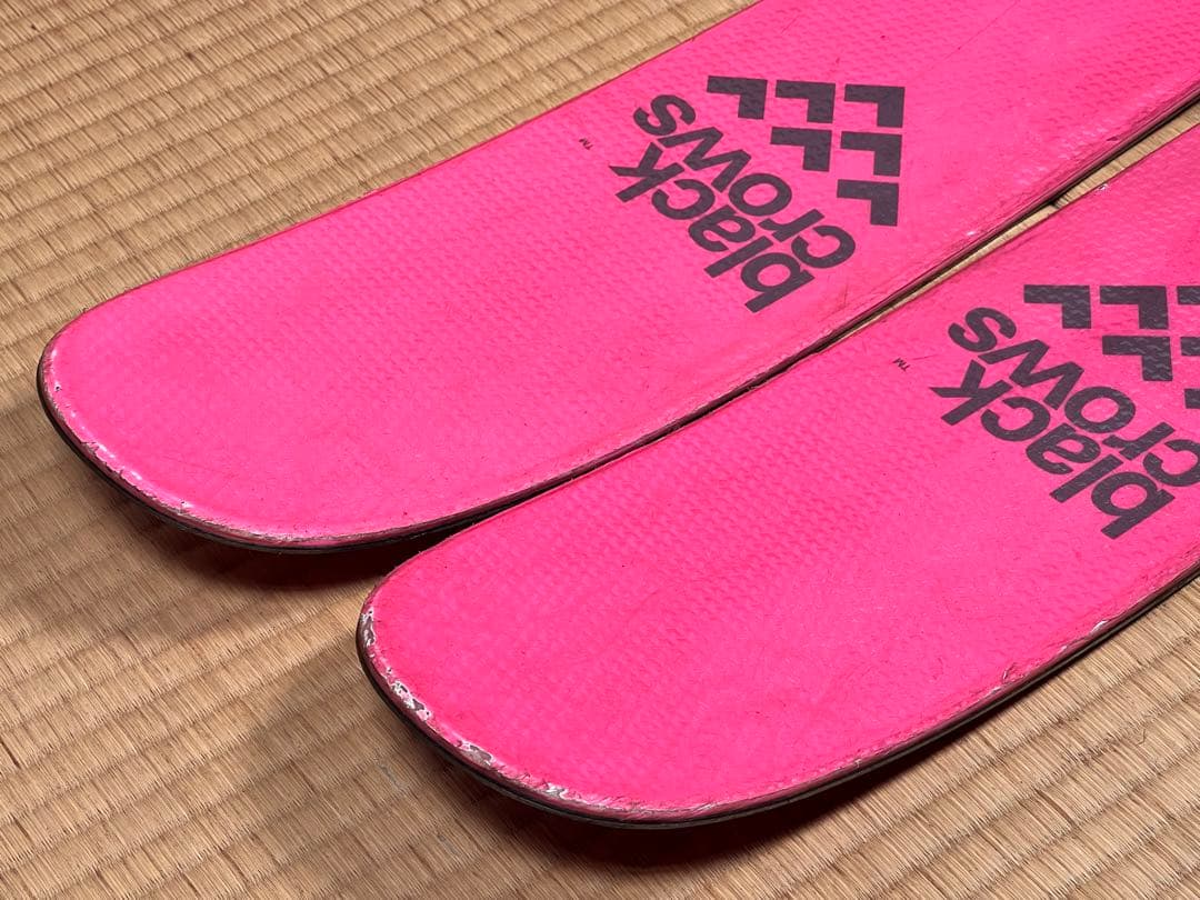 black crows ブラッククロウズ　Corvus Freebird