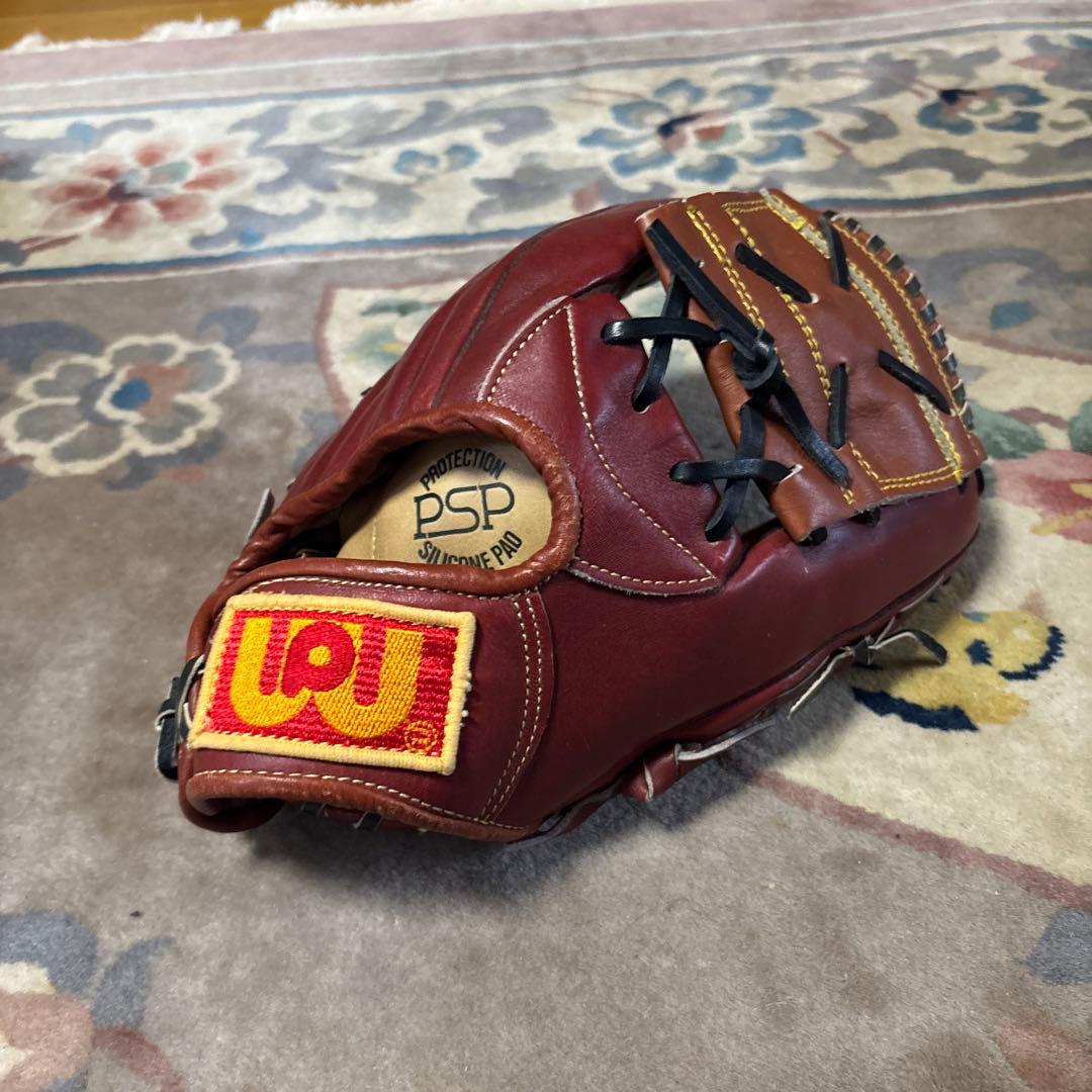 ワールドペガサス 右投げ 投手〜内野手用 グローブ 昭和レトロ