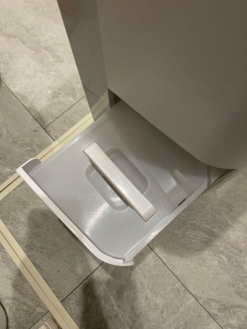 SHARP プラズマクラスター衣類乾燥除湿器 CV-L180-W シャープ