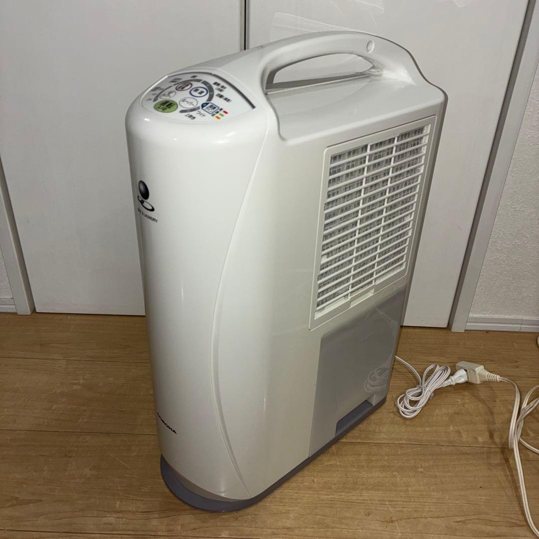 美品　使用短い　コロナ 除湿機 CD-s6318-W 美品2018年製